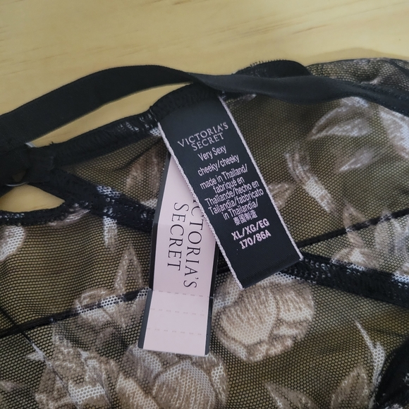 Victoria's secret floral print lace panties Brazilian nwt - Picture 2 of 3